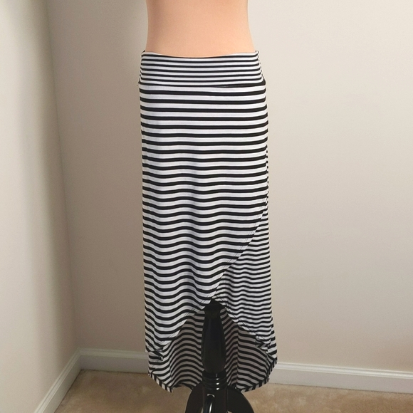 Mod Modele Skirt, L, EUC - Picture 1 of 2